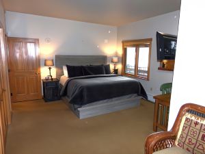 Arapahoe Lodge 1 Bed 2 Bath