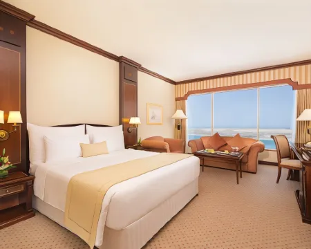 コーニッシュ ホテル アブダビ アブダビのホテル