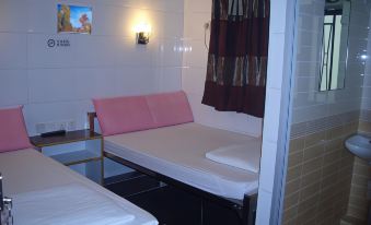 Maple Leaf Guest House