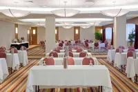 Four Points by Sheraton Boston Newton Hotels in Middlesex County