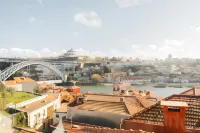 The Central House Porto Ribeira Hotels in Porto