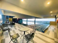 Stirling Suites Hotel & Serviced Apartment