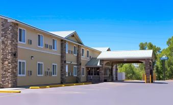 Days Inn & Suites by Wyndham Gunnison