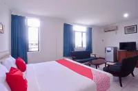 Theatre Inn Hoteles en Sri Aman