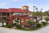 Days Inn & Suites by Wyndham Houston North/Spring Hôtels à : Houston
