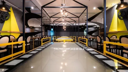 NingCui Business Hotel Отели рядом с достопримечательностью «Тайский университет науки и техники»