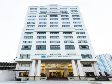 Song Loc Luxury Hotel