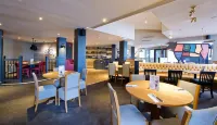 Premier Inn Manchester Airport Heald Green - Parkplatz
