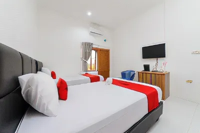RedDoorz Syariah @ Sakura Hotel Duren Sawit Hotel dekat Perpustakaan UNJ