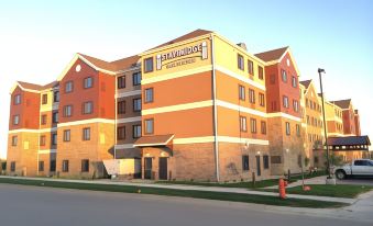 Staybridge Suites Rochester - Commerce DR NW