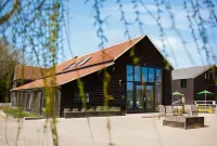 Creeksea Place Barns Hotels in Burnham-on-Crouch