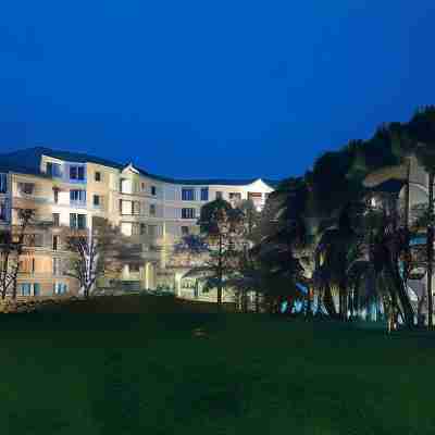 Marriott's Harbour Club Hotel Exterior