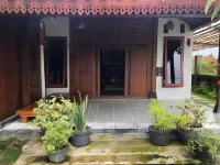 Sawah Tamanan Villa & Resort Hotels in Bantul Regency