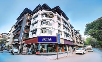 Opal Comforts- A Business Hotel