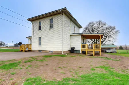 Peaceful Shiloh Home w/ Deck & Fishing Pond Access