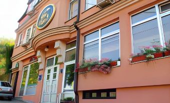 Hotel Miris Dunja 88 - Housity