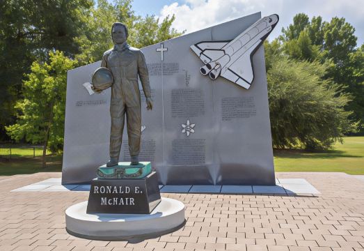 7. 데이즈 인 바이..