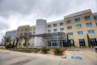Hotel Indigo Waco - Baylor Hotels near Doris D Miller Park