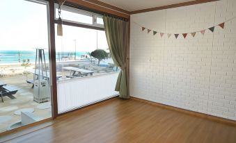 부산 스테이모어빌리지펜션 썸네일