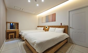 Gyeongju All the Way Pool Villa