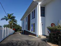 The Ridge Guesthouse Hotel dekat Bandara Richards Bay