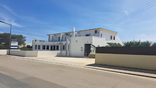 Amigos Para Sempre - Guesthouse Hotels in Estômbar