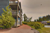 Waters Edge Shoreside Suites - Pet-friendly