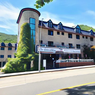 Seorak Mt., the East Sea and Hot Spring Отели рядом с достопримечательностью «Храм Синхынса»