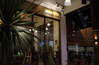 De House Hotel
