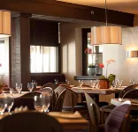 Normandy Farm Hotel & Conference Center - parking