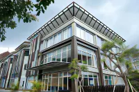 Ramada by Wyndham Yogyakarta Hotel dekat Kali Boyong Camp Outbound
