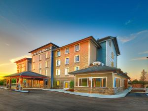 Days Inn & Suites by Wyndham Lindsay