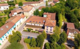 Hotel Restaurant des Thermes - Housity