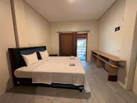 MAI LAKU Cottage Отели в г. 