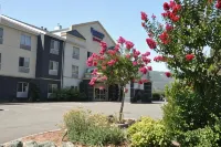Fairfield Inn & Suites Ukiah Mendocino County Hotels near JCPenney