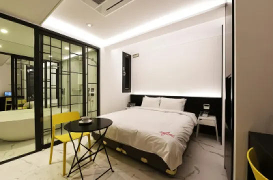 Hotel Infini Hotels near Garak Market