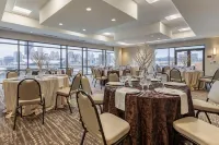 Comfort Inn & Suites Pittsburgh-Northshore Hotels in Pittsburgh