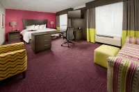 Hampton Inn & Suites Buffalo/Airport
