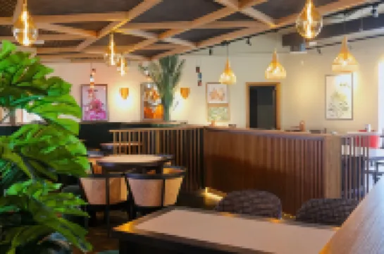 Hex Wildlife Hotel at Yorkshire Wildlife Park Hotels in Doncaster District