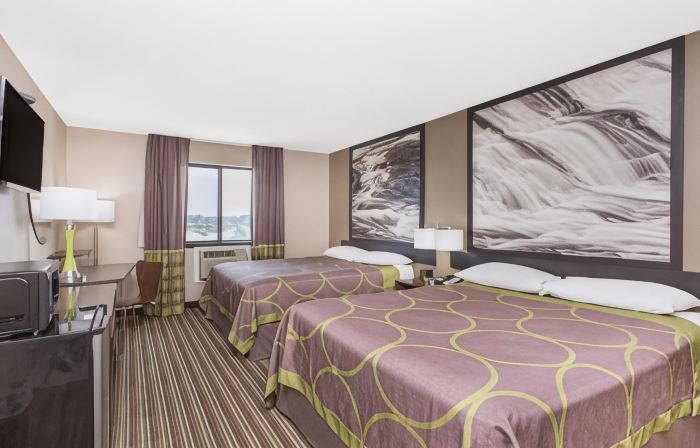 Super 8 by Wyndham Columbus Airport