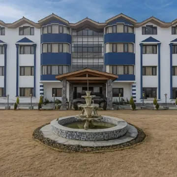 Kashmir Holiday Resort