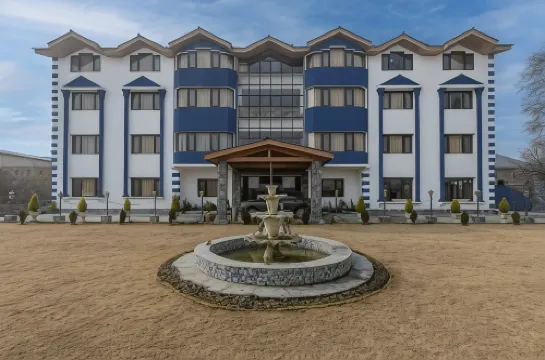 Kashmir Holiday Resort