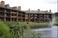 NEW! Beautifully remodeled Retreat w/pools Rocky Mountain National Park