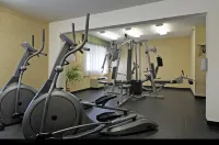 Maple Tree Inn - Gym