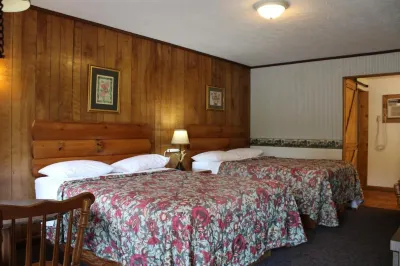 Two Rivers Lodge Hotels in Bryson City