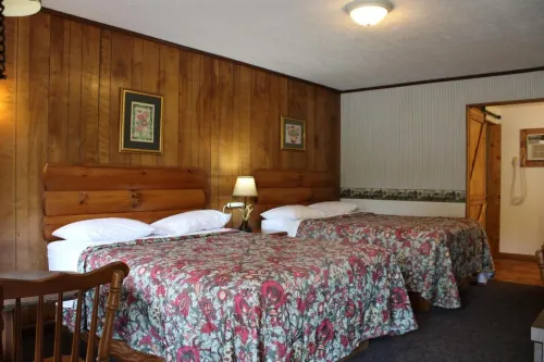 Two Rivers Lodge Hotels in Swain County