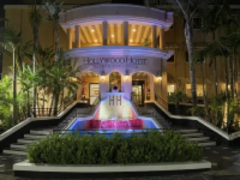 Hollywood Hotel Hotels near Griffith Observatory