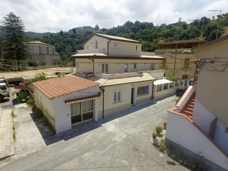 羅馬港住宅酒店