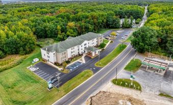 Holiday Inn Express & Suites Carneys Point - Pennsville