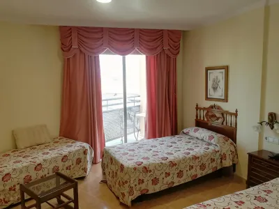 Hotel Paloma Hotels in Лос Куартерос